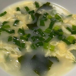 鶏ガラスープの素で作る中華スープ